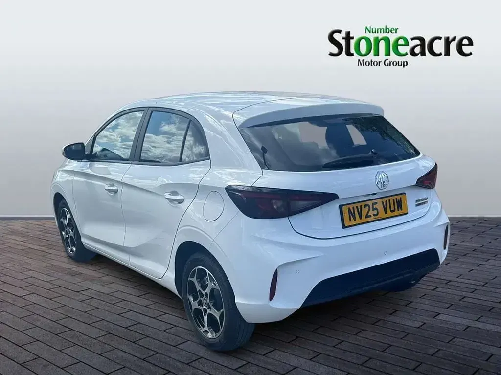 Usado MG MG3 SE 194 HP (142 kW) 2025 Branco Citadino