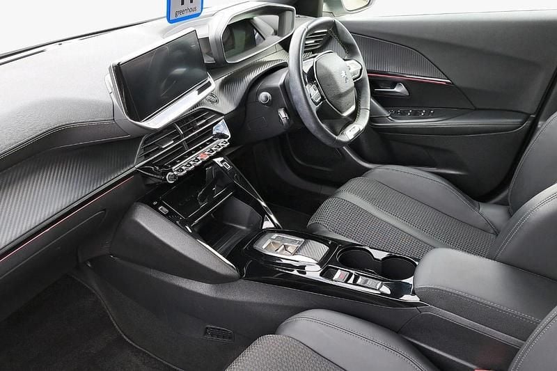 White Used 2022 Peugeot e-2008 GT SUV | £14,405 (Fair price) - Image 1/4