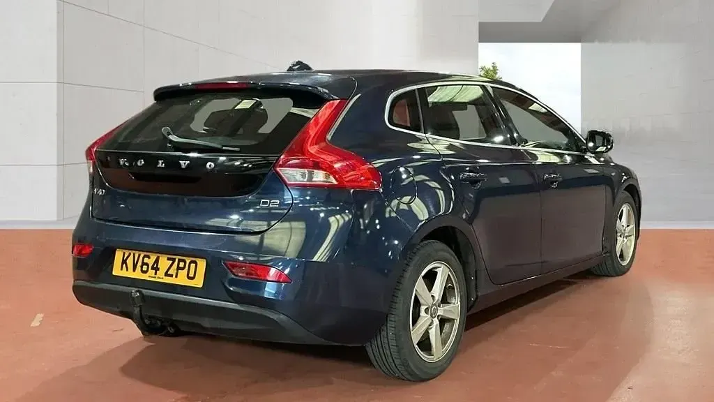 Usado Volvo V40 SE 115 CV (84 kW) 2015 Azul Utilitario