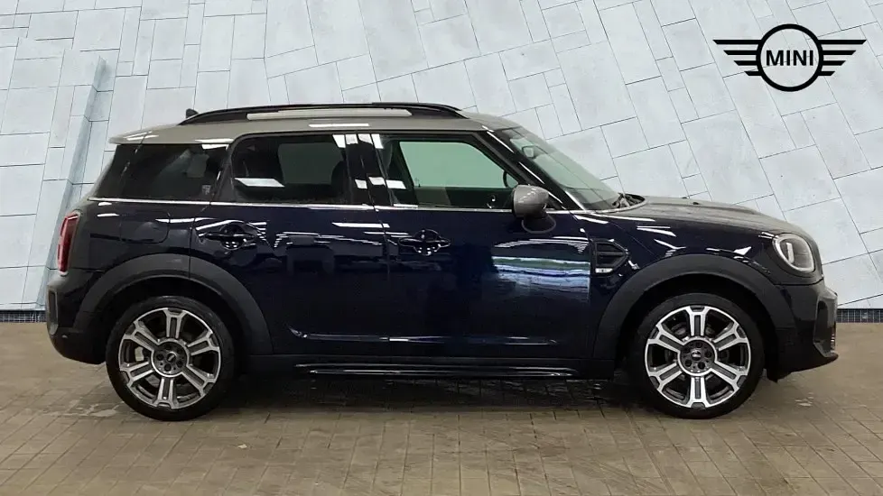 Used Mini Cooper Countryman Exclusive 134 HP (98 kW) 2023 Black SUV