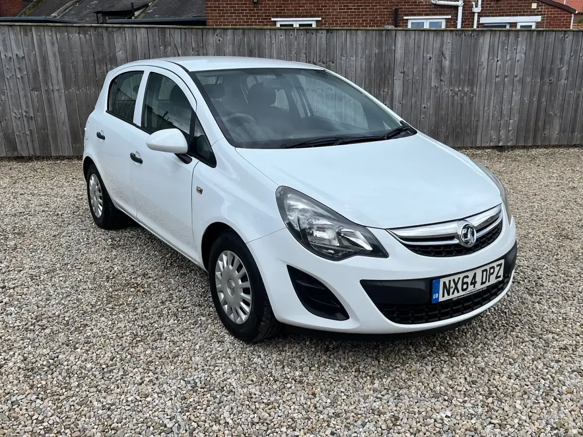 Used Vauxhall Corsa Edition 2015 White Hatchback