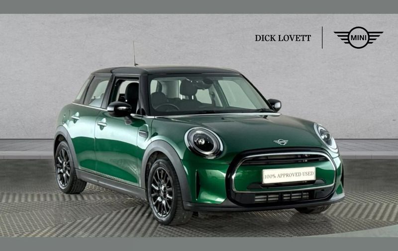 Green Used 2022 Mini Cooper Classic Hatchback | £20,350 (Fair price) - Image 1/4