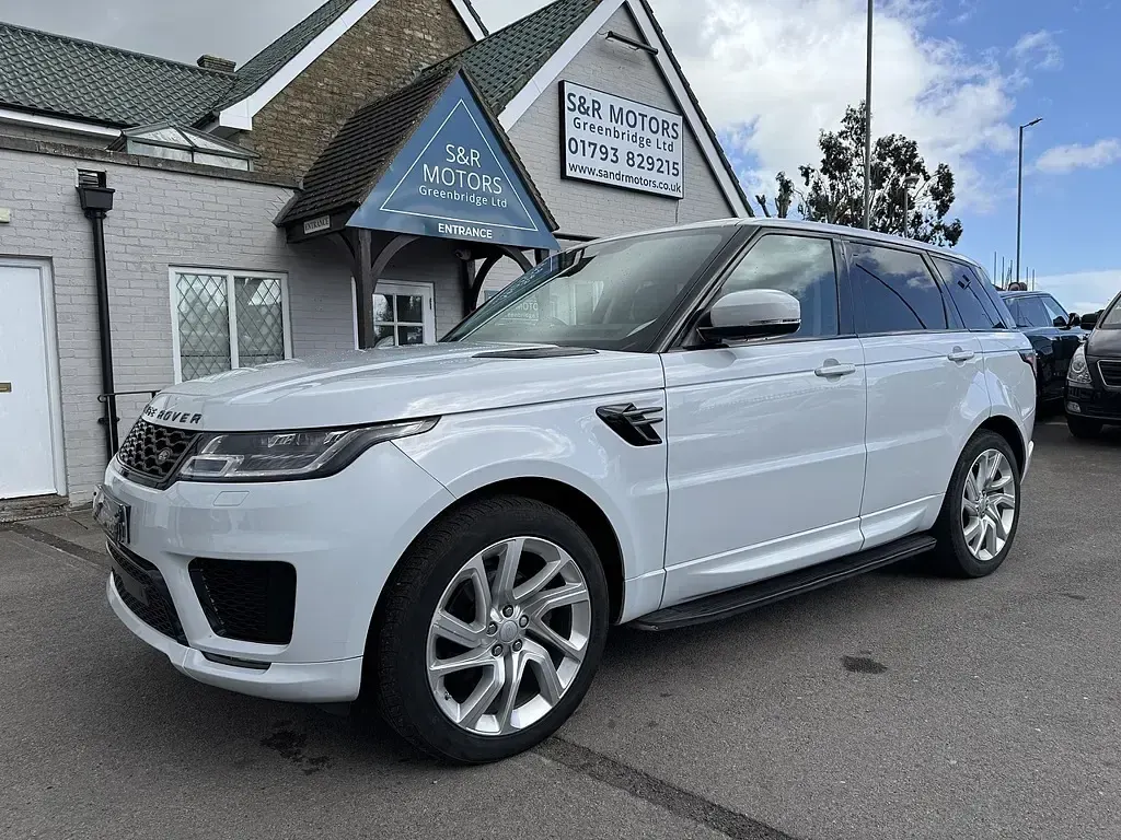 Used Land Rover Range Rover Sport HSE Dynamic 301 HP (221 kW) 2019 White SUV