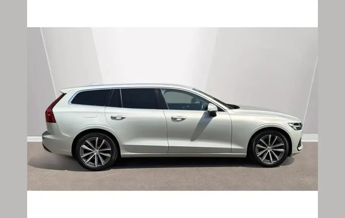 Used Volvo V60 Momentum 197 HP (144 kW) 2021 Other Estate