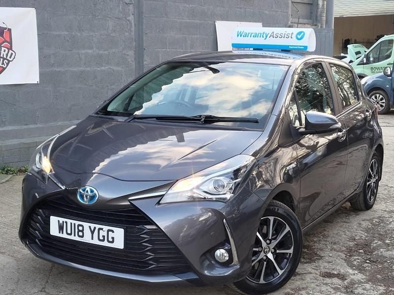 Grey Used 2018 Toyota Yaris Hybrid Hatchback | £9,700 (Fair price) - Image 1/4