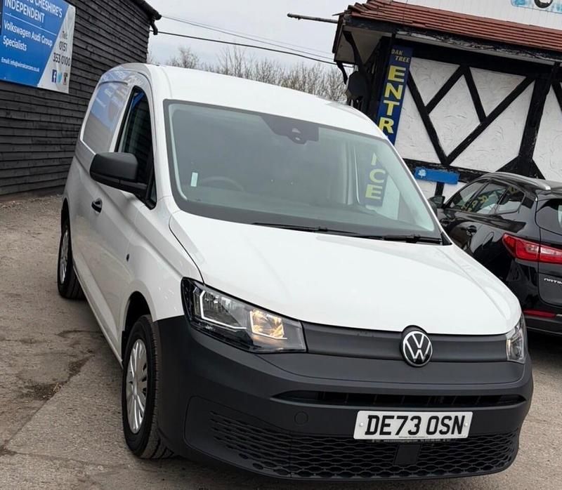Used VW Caddy 102 HP (75 kW) 2023 White MPV
