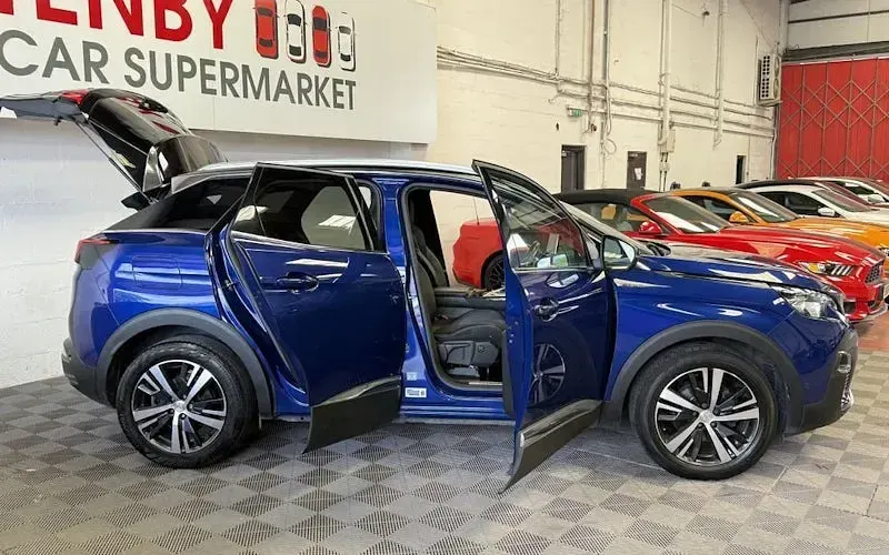 Used Peugeot 3008 GT-line 181 HP (133 kW) 2019 Blue SUV