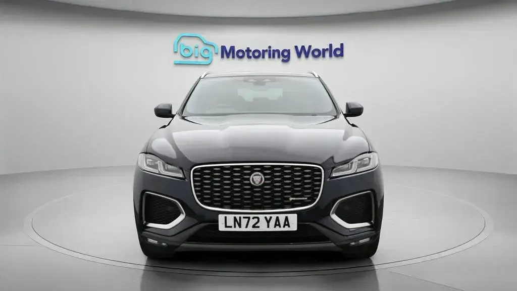 Used Jaguar F-Pace R-Dynamic 404 HP (297 kW) 2022 Blue SUV