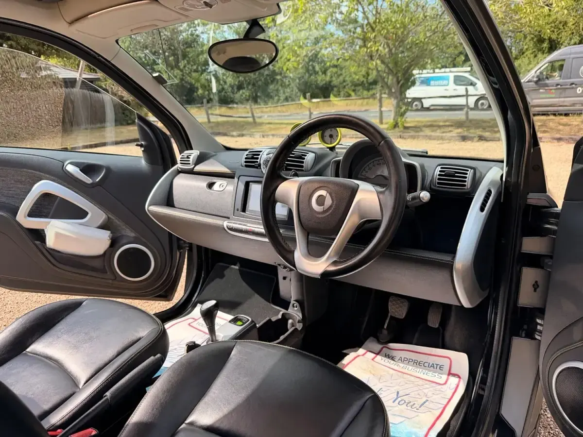 Used Smart ForTwo Coupé Passion 2010 Black Coupe