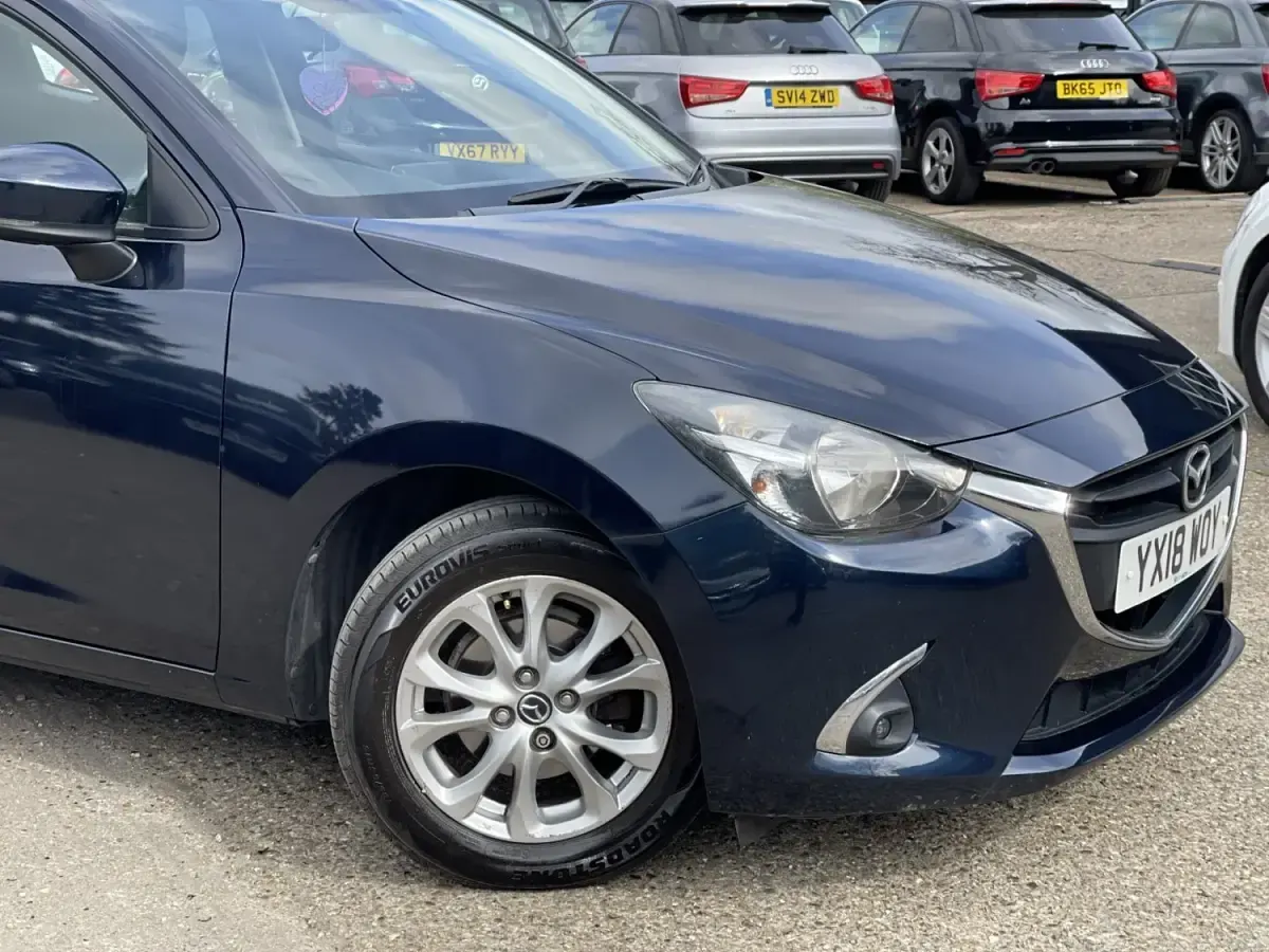 Używany Mazda 2 2018 Niebieski Hatchback