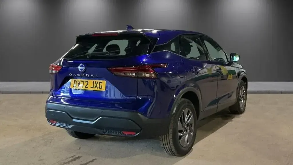 Used Nissan Qashqai Acenta Premium 158 HP (116 kW) 2022 Blue SUV