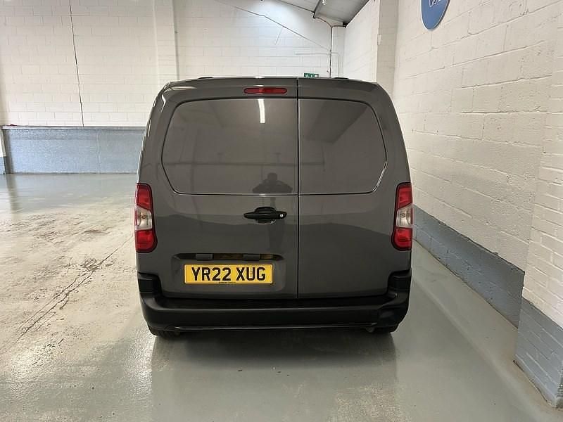 Used Toyota Proace Active 120 HP (88 kW) 2022 Grey MPV