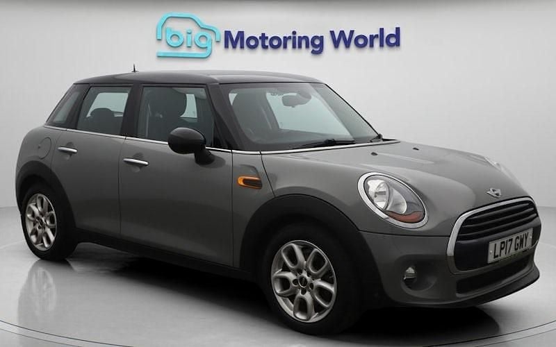 Used 2017 Mini Cooper Hatch Hatchback | £8,900 (Good price) - Image 1/4