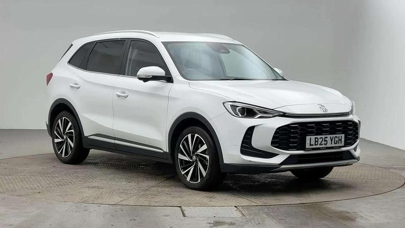 White Used 2025 MG ZS Trophy SUV | £19,450 (Fair price) - Image 1/4