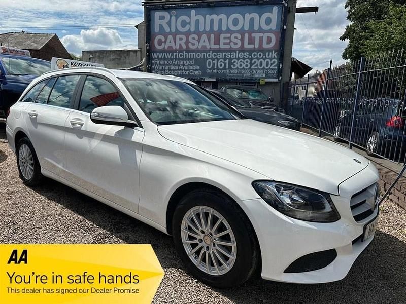 White Used 2015 Mercedes C220 Executive Estate | £6,195 (Fair price) - Image 1/3