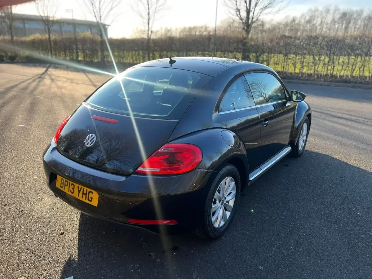 Usado VW Beetle 105 HP (77 kW) 2026 Preto Citadino