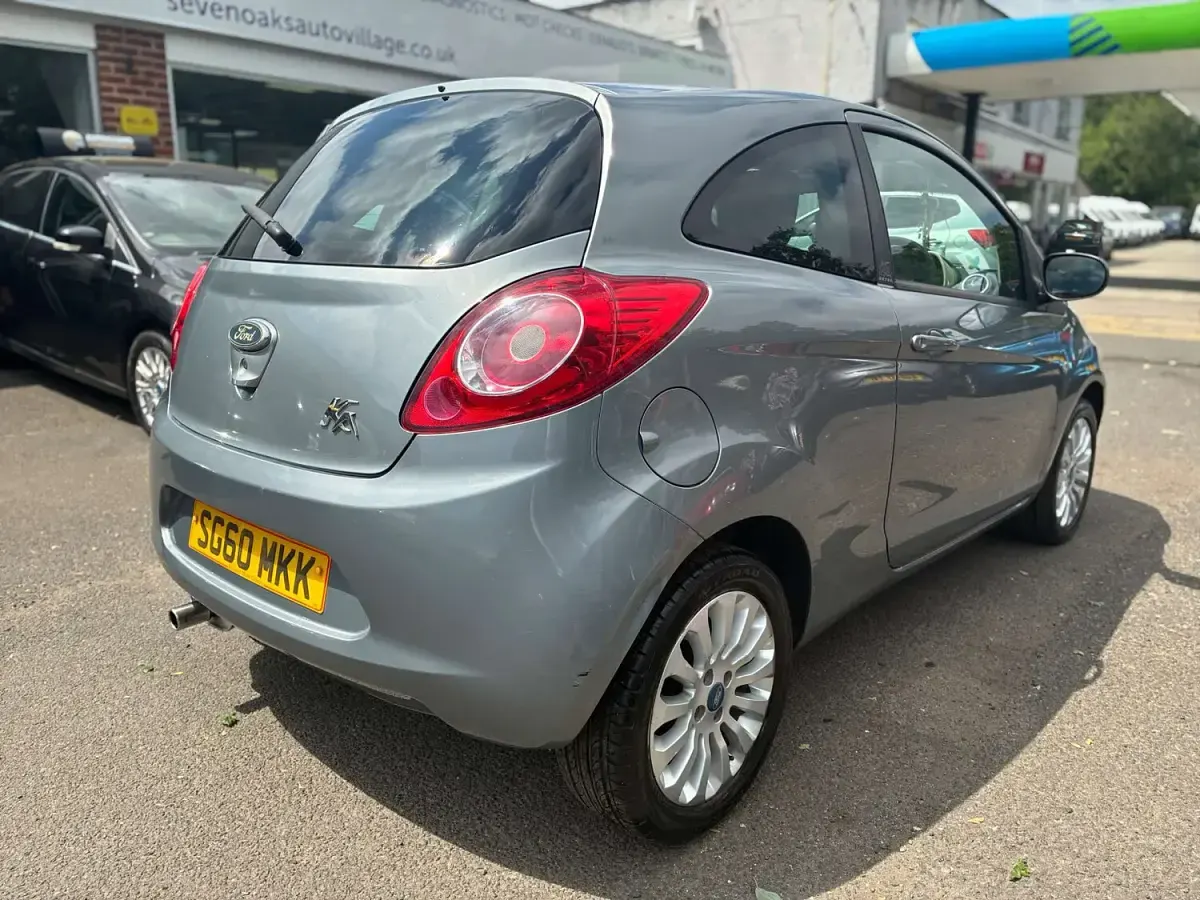 Used Ford Ka Zetec 69 HP (50 kW) 2010 Silver Hatchback