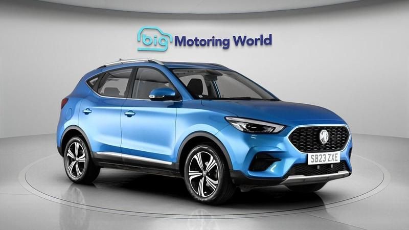 Used MG ZS Excite 105 HP (77 kW) 2023 Blue SUV