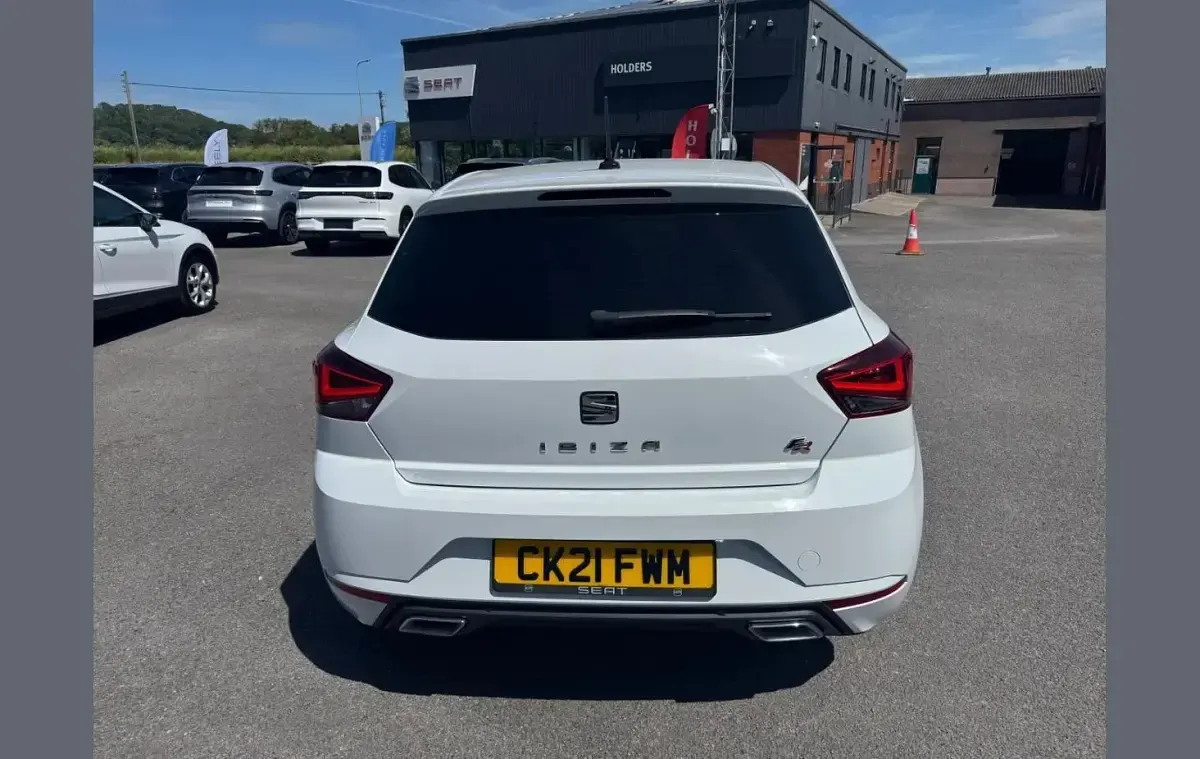 Used Seat Ibiza FR 94 HP (69 kW) 2021 White Hatchback