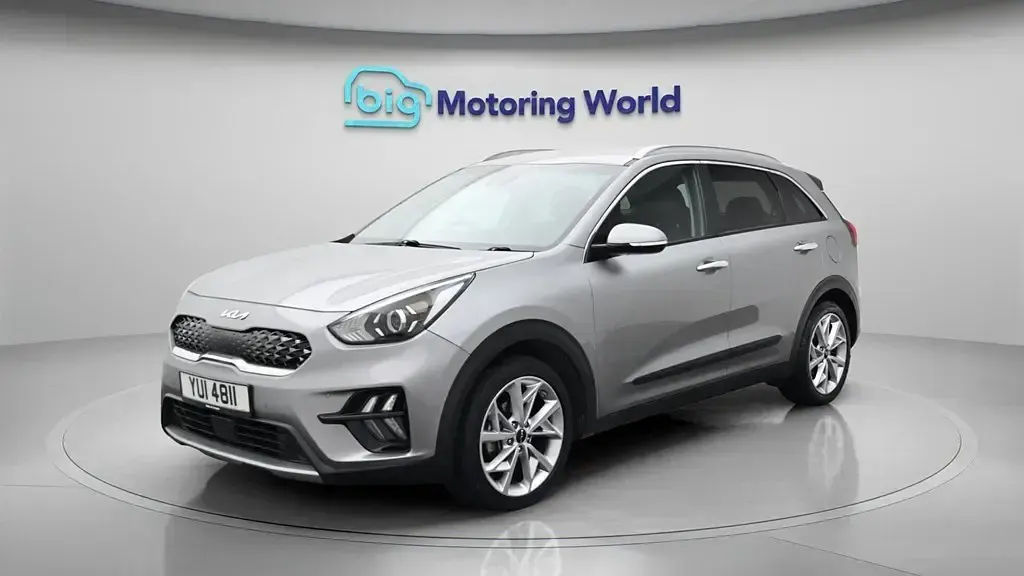Second-hand Kia Niro 139 CP (102 kW) 2022 Gri SUV