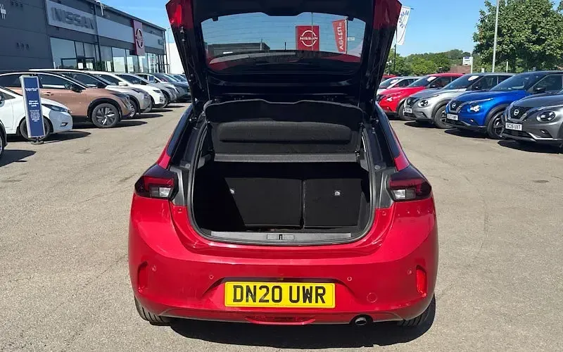 Used Vauxhall Corsa Elite 101 HP (74 kW) 2020 Red Hatchback
