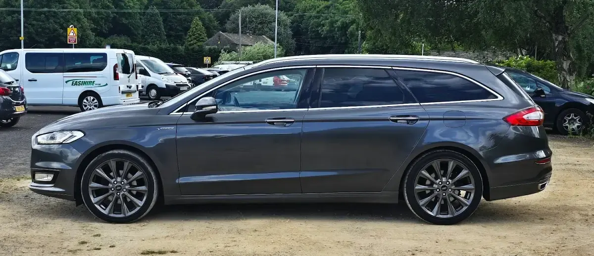 Used Ford Mondeo Vignale 180 HP (132 kW) 2017 Grey Estate