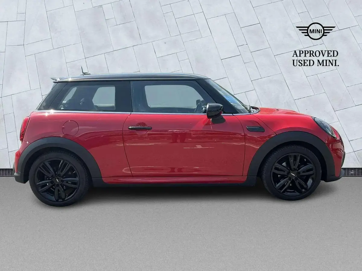 Used Mini Cooper Hatch 134 HP (98 kW) 2023 Red Hatchback