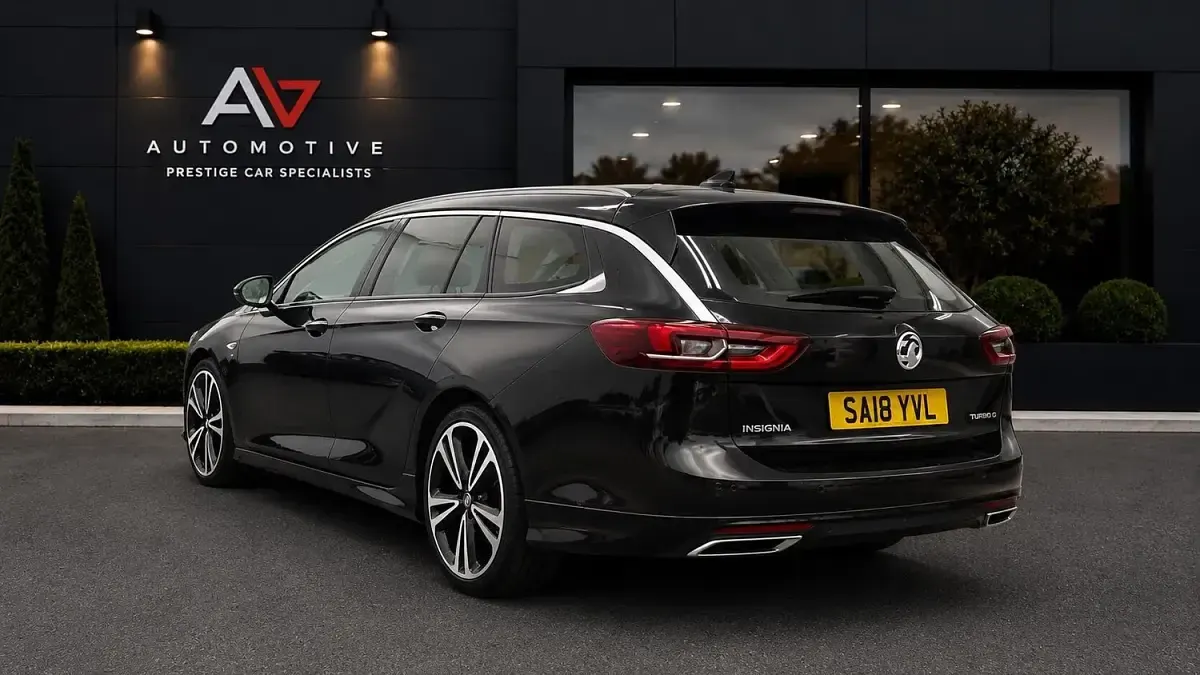 Used Vauxhall Insignia SRi 170 HP (125 kW) 2018 Black Estate