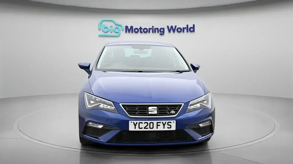 Second-hand Seat Leon FR 130 CP (95 kW) 2020 Albastru Hatchback