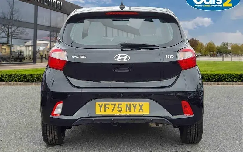 Used Hyundai i10 Advanced 63 HP (46 kW) 2026 Black Hatchback