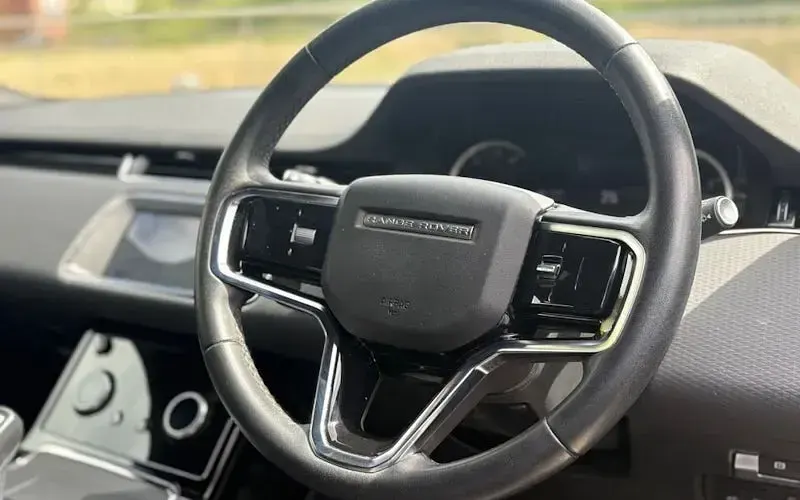 Gebraucht Land Rover Range Rover evoque R-Dynamic 309 PS (227 kW) 2023 Silber SUV