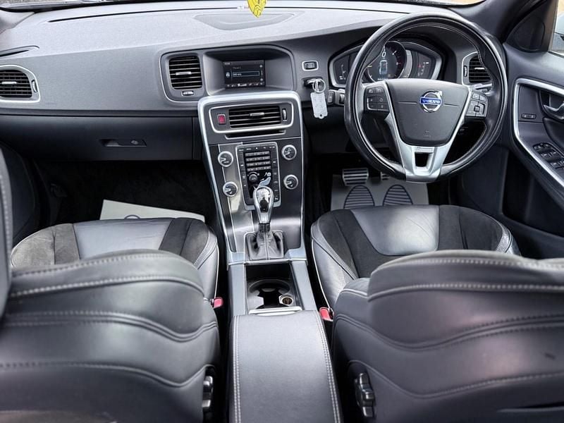 Used Volvo S60 R-Design 181 HP (133 kW) 2014 White Sedan