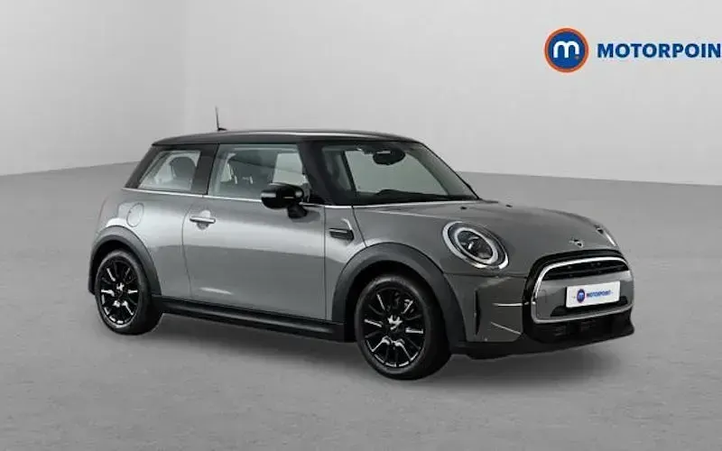 Used Mini Cooper Classic 136 HP (100 kW) 2022 Hatchback