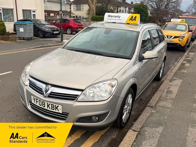 Used Vauxhall Astra Design Edition 2008 Beige Estate