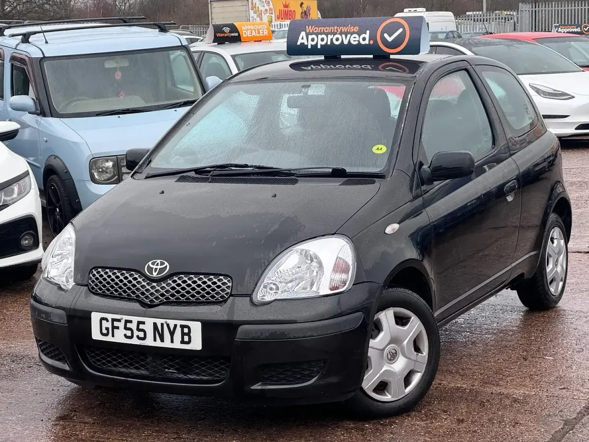 Used Toyota Yaris T3 65 HP (47 kW) 2005 Black Hatchback