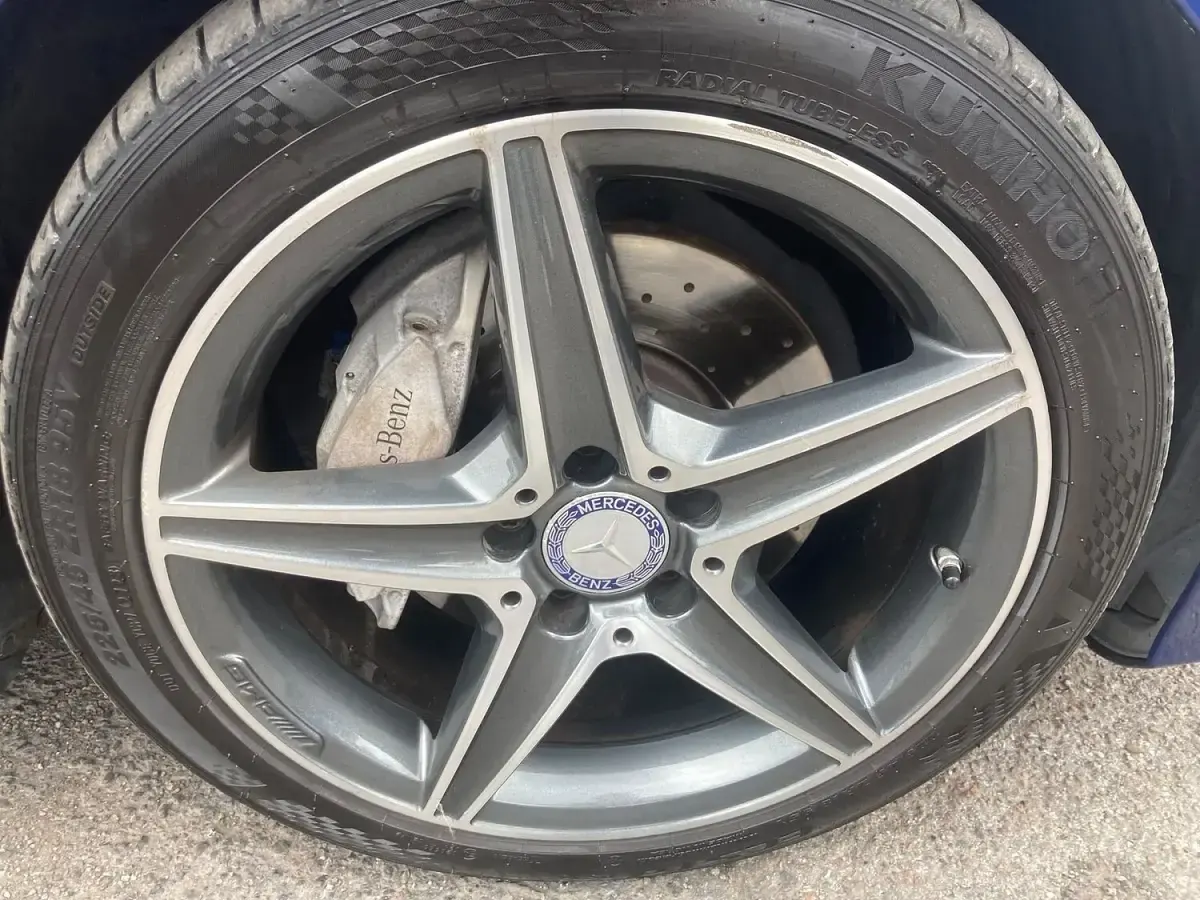 Used Mercedes C220 AMG Line Premium 2014 Blue Estate