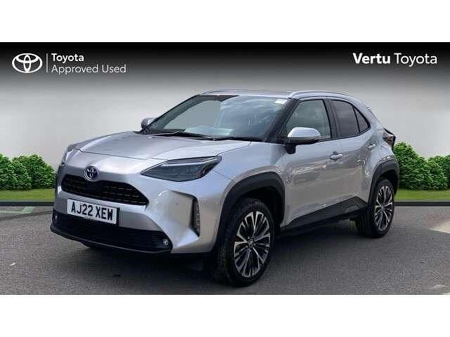 Used Toyota Yaris Cross 113 HP (83 kW) 2022 Silver SUV