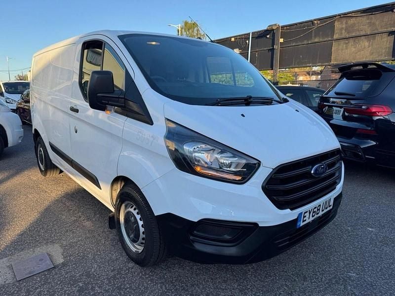 Used Ford Transit Custom 105 HP (77 kW) 2018 White Van