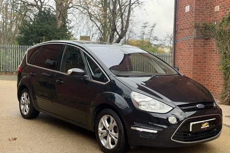 Black Used 2013 Ford S-MAX Titanium MPV | £2,789 (Fair price) - Image 1/1