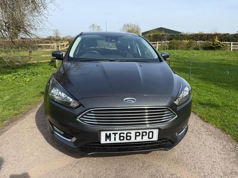 Used Ford Focus Titanium 2016 Grey Hatchback