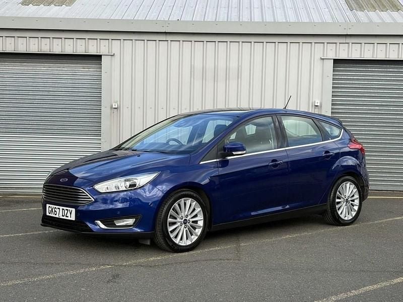 Used Ford Focus Titanium X 182 HP (133 kW) 2017 Blue Hatchback