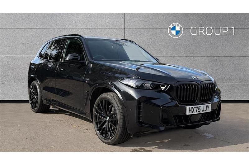 Black sapphire metallic paint New 2025 BMW X5 M Sport SUV | £75,550 (Super price) - Image 1/4