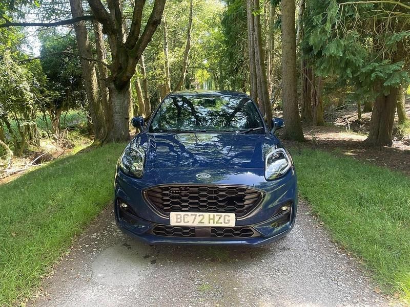 Begagnad Ford Puma ST-Line 2023 Blå Halvkombi