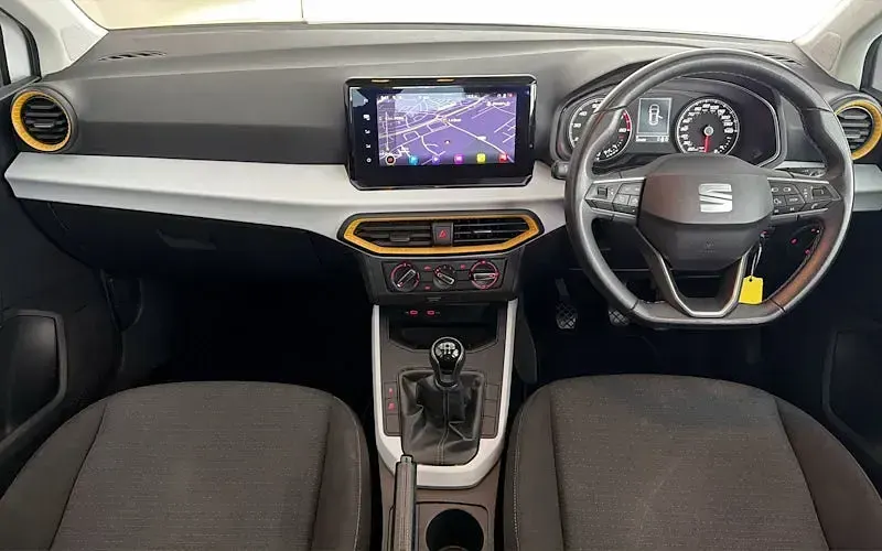 Used Seat Arona SE Technology 95 HP (69 kW) 2022 White SUV