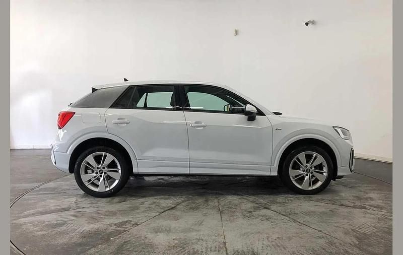 Used Audi Q2 S-Line 150 HP (110 kW) 2021 White SUV