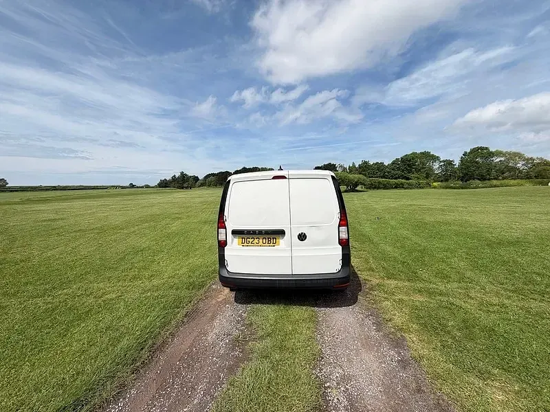Used VW Caddy 102 HP (75 kW) 2023 White MPV