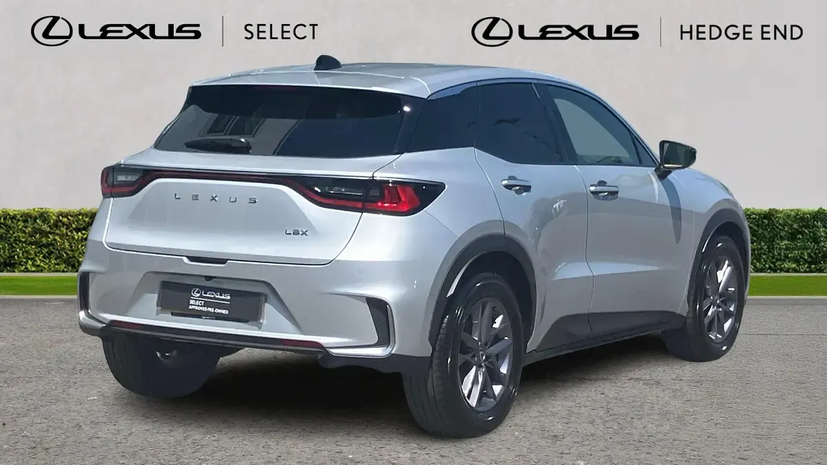 Used Lexus LBX 136 HP (100 kW) 2025 Silver SUV