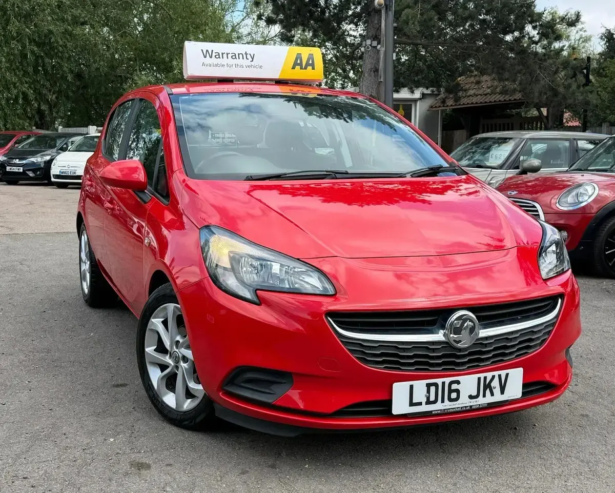 Used Vauxhall Corsa 90 HP (66 kW) 2015 Red Hatchback