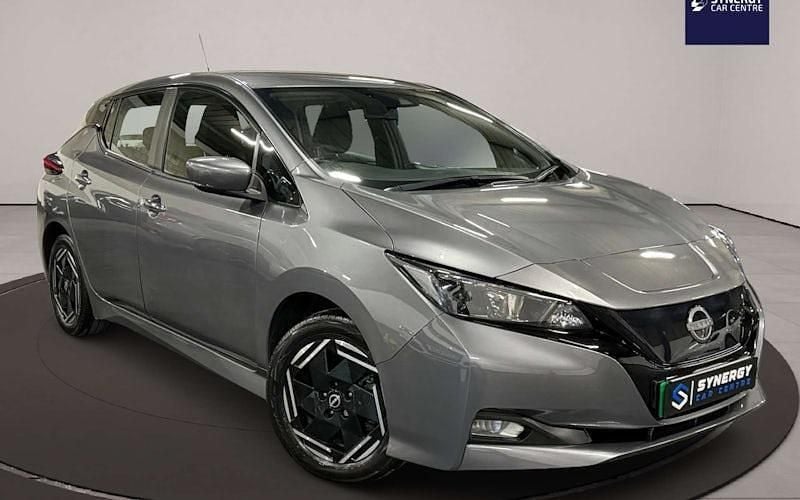 Used 2025 Nissan Leaf Acenta Hatchback | £8,390 (Good price) - Image 1/4