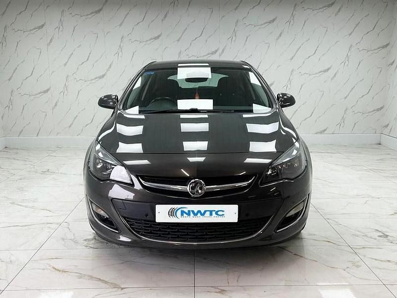 Used Vauxhall Astra SRi 2015 Grey Hatchback